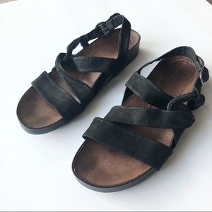 Naya Brittany Black Strappy Leather Sandals Size 9